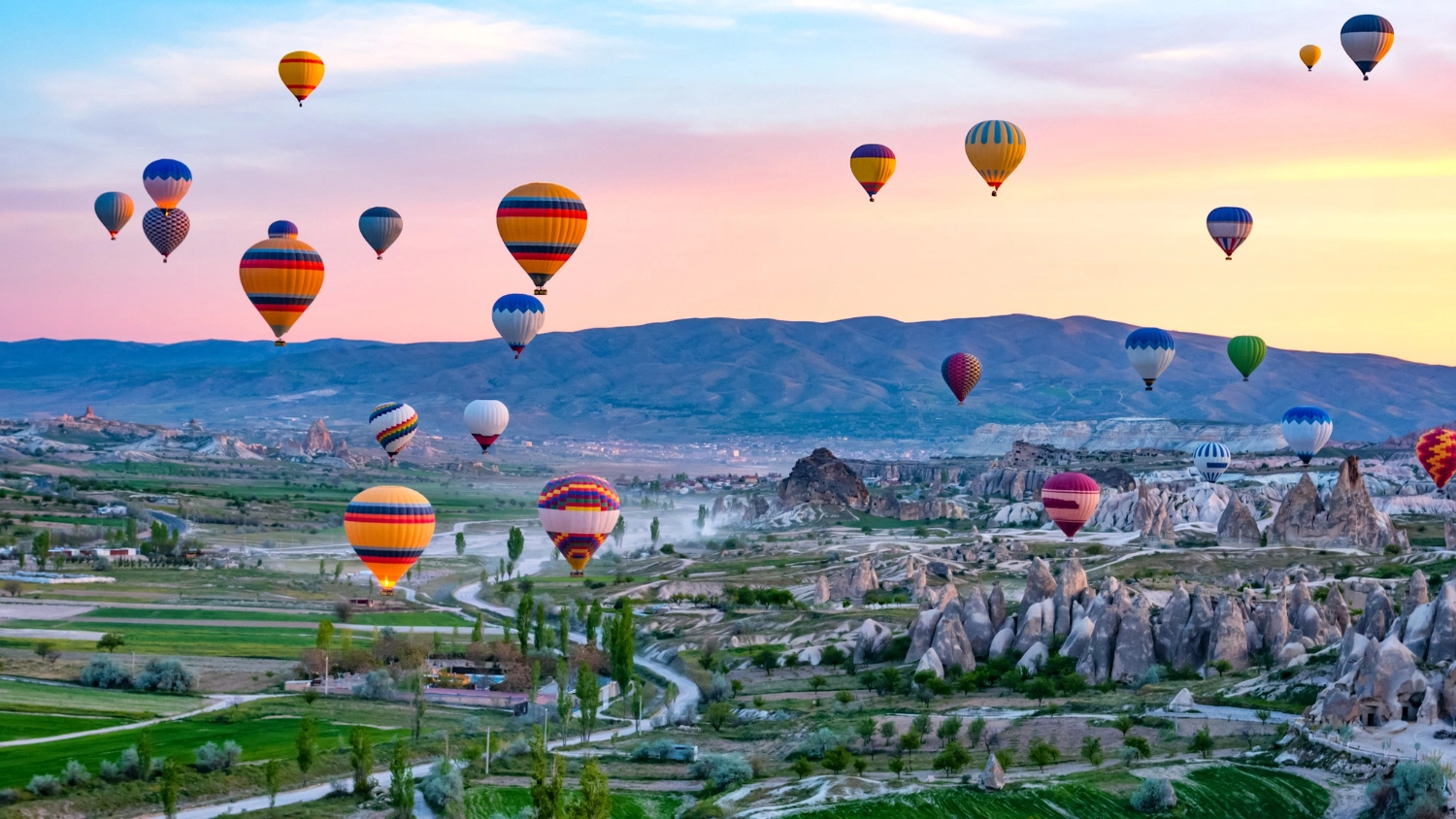 an image of hot air balloons in Turkey symbolising Global talent arbitrage and the serious governance risks post-Doessel