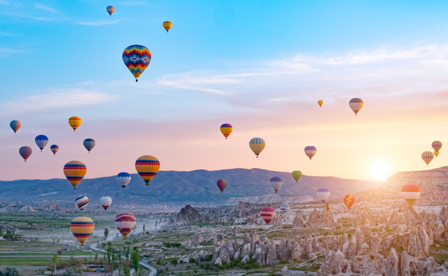 in image of hot air balloons over Cappadocia in Turkey, symbolising Private Company Governance Framework